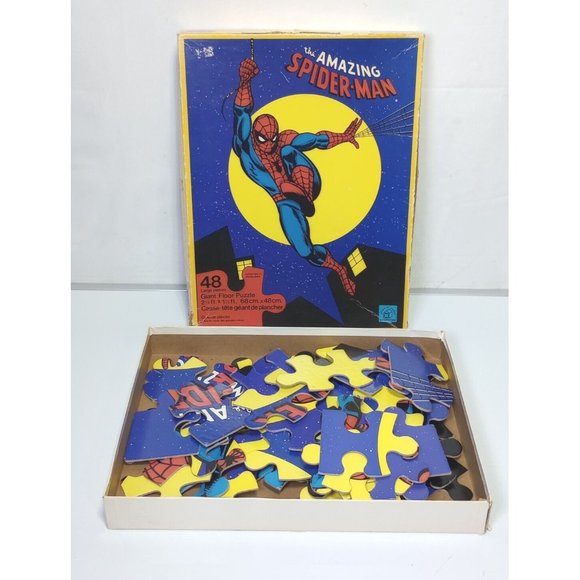 Vintage Spiderman Giant Floor Puzzle 2 ft x 1.5 ft by Waddingtons 1978 Complete - Picture 7 of 13